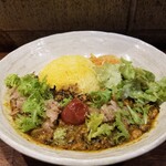 SPICY CURRY 魯珈 - 梅ひじき鶏キーマ～茗荷とわさび菜を添えて