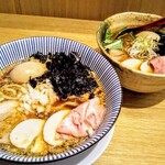 焼きあご塩らー麺 たかはし - 得製の背脂醤油らー麺と焼きあご塩らー麺