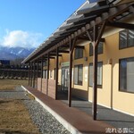 Yatsuren Honsha Kojo Heisetsu Chokubaijo - 外觀