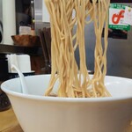 味噌ぶりNoodle みやみや - 鶏そば750円麺アップ