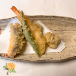 魚保 - 天ぷら