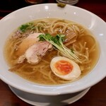 麺や ようか - 塩そば・太麺（750円）
            