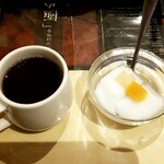 Nangokutei - コーヒー、杏仁豆腐（サービス）