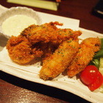 月の眉 - あつあつジュージーなカキフライ