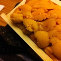 会員制 寿司割烹鷹勝 中洲店 - 板雲丹♪二人で2枚食べちゃいました(^^ゞ