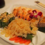 中国料理 桜華樓 - アボカドと蟹子のキャベツ包みの前菜が美味しかった。クラゲもＧｏｏｄ。