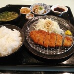 Satsuma Bokke Mon - お昼の日替わり定食ご飯大盛り（トンカツ）