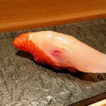 匠 進吾 - 金目鯛の昆布〆