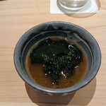 匠 進吾 - 海ブドウとわかめをぽん酢で