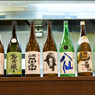 We always have over 10 types of sake carefully selected by the owner.