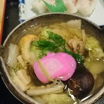 ほうじゅう - 具雑煮(手前)、ガンバ寿司(奥)