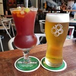 El Meson Spanish Res - ドリンク写真:レッドサングリアとタイガービール