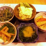 花のれん - 絶品の小鉢　これだけでお酒を何杯でも楽しめちゃいます～