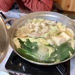 きしゃぽっぽ - 料理写真:もつ鍋 900円