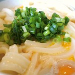 情熱うどん わらく - 釜玉うどん