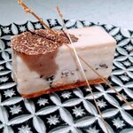 BANQUE - トリュフのチーズケーキ