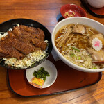 めでたいや - ラーメンとソースカツ丼のセット