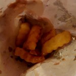 66 - バーガー袋内の肉汁やらソースやらでメッチャ旨くなったヤツにフレンチフライを絡めた最強のサイドメヌー♪