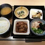 やよい軒 - 4種の和定食