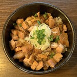 らぁ麺 紫陽花 - ・炙り肉飯 300円