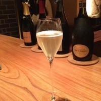 ミルカレス - グラスの曲線がなんとも美しい。