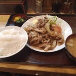 中華処タカノ - 焼肉定食600円
