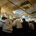 ラーメン専門店 徳川町 如水 - オープンキッチン