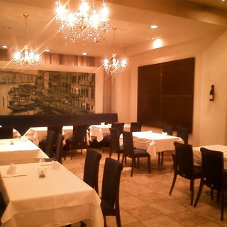 豪華でありながら落ち着いた雰囲気のお洒落空間は大切な日にも◎