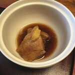 hokkairyouritoshunnoajinomura - 豚の角煮。