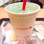 LOTTERIA - 4-dan絶品チーズバーガーセット(メロンソーダ)