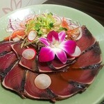 九州薩摩地鶏×個室居酒屋 由布院 - 枕崎産ぶえん鰹のたたき