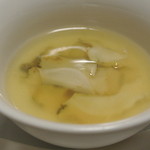 じん市 - つぶ貝　白い茶碗蒸し