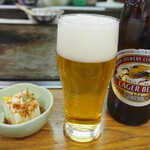 Hikariokonomiyaki - 瓶ビール（キリンラガー）＆付き出し（冷奴）