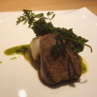 RISTORANTE IL NODO - 【PRANZO】（3600円税抜）/メイン『北海道蝦夷豚ヒレ肉　藁　渡辺農園の菜の花　』