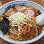 滋味 - もやし入りラーメン