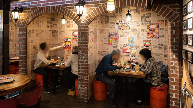 座席 : カントンの思い出 RAON - 新大久保/韓国料理 | 食べログ