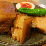 Uminchu - 豚の角煮680円