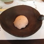 Hachi Yoshi - 桜アイス