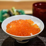 神楽坂 阿部 - 新いくら丼 芋茎の味噌汁 香の物