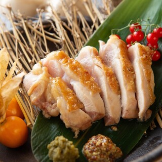 外面酥脆裡面烤半熟的丹波黑雞炙烤雞腿肉♪