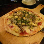 Sozaiya Tamuro - しらすとごぼうのピザ