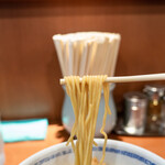 たけちゃんにぼしらーめん - 麺