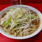 ラーメン二郎 - 小ラーメン、野菜少な目、ニンニク抜き