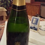 シェ大見山 - アンリオ・ブリュット・スーヴェランNV