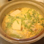 季節料理 よし野 - 湯豆腐と白子の卵とじ