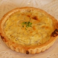 レストラン エピファニー - 舞阪産しらすのキッシュパイ