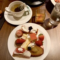 ロビーラウンジ 「マーブルラウンジ」 ヒルトン東京 - 