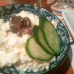 魚喰酒場 鯨の胃袋 - アンチョビポテト(∩ﾟдﾟ)ｱｰｱｰ