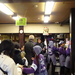 川豊 - 大混雑ですが店員さんキビキビ