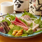 漁港直送鮮魚と四季折々の日本酒 魚と味 - 